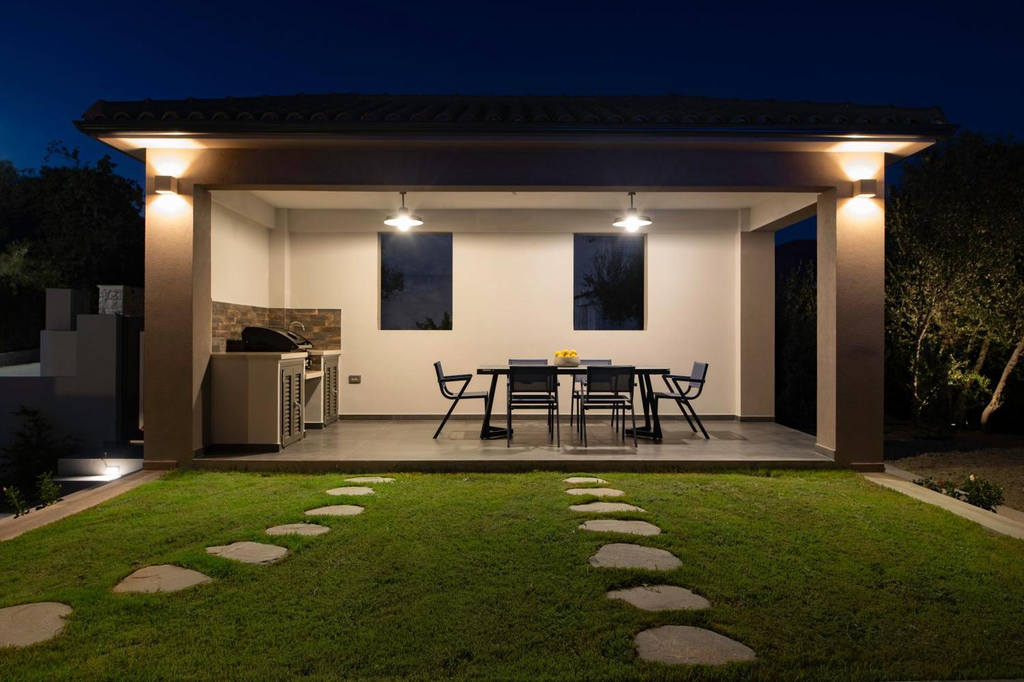 Villa Anemeli สปาร์เชีย ภายนอก รูปภาพ